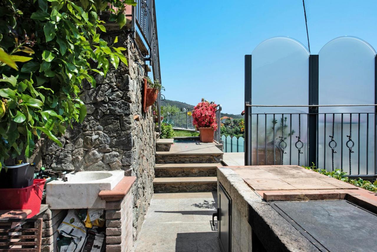 Casa Gocce Di Cristallo Varraze Exterior foto